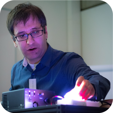 Prof. Jaime Gómez Rivas. Department of Applied Physics, Eindhoven University of Technology (TU/e)